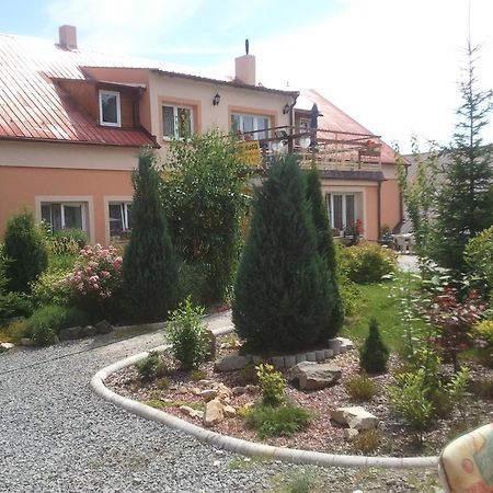 Penzion Hugo Sedlec-Prcice Bagian luar foto