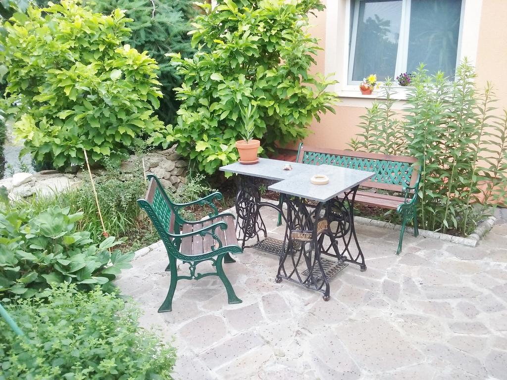 Penzion Hugo Sedlec-Prcice Bagian luar foto