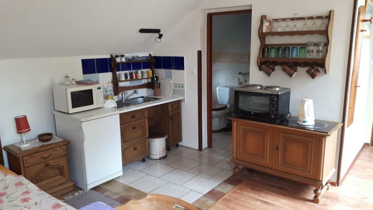 Penzion Hugo Sedlec-Prcice Bagian luar foto